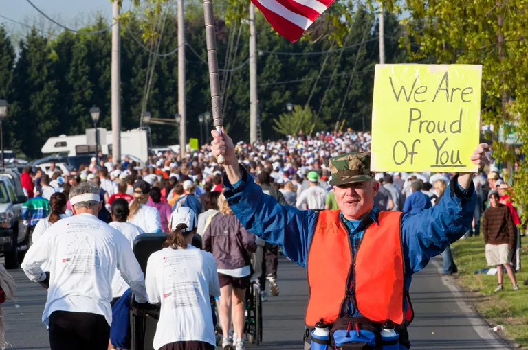 Maraton Seyirci Yarışın En Zor Noktaları İçin İmzaladı